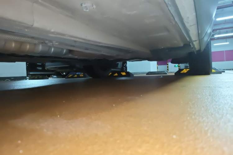 Used Peugeot 5008 2017 380THP 7-Seater Elite Edition Chassis Front Left