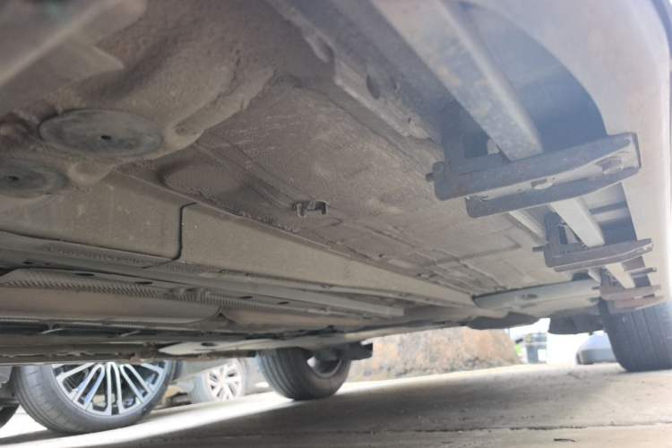 Used Peugeot 5008 2017 350THP 5-Seat Elite Edition Chassis Front Left