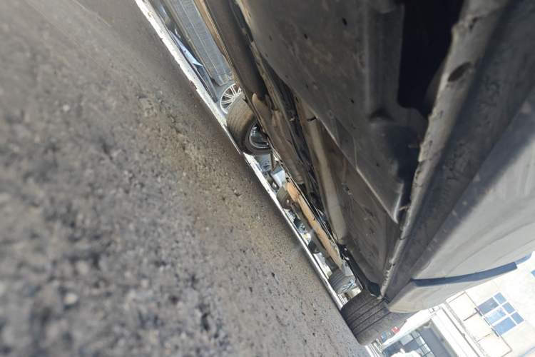 Used Peugeot 5008 2017 380THP 7-Seater Elite Edition Chassis Rear Right