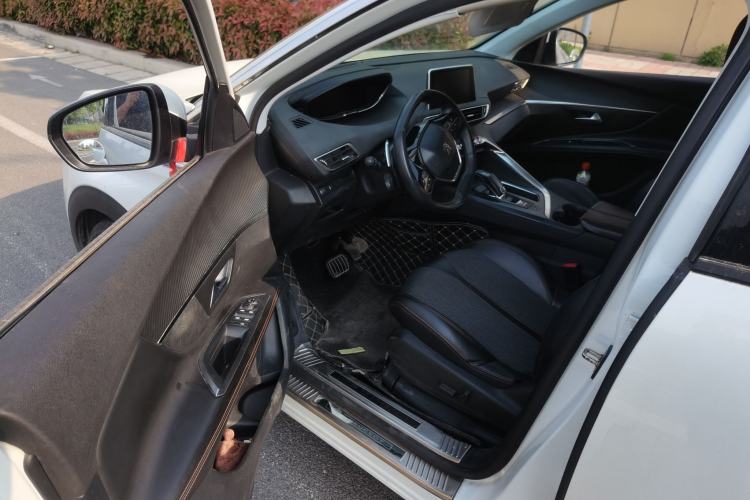 Used Peugeot 5008 2017 380THP 7-Seater Elite Edition Driver Seat