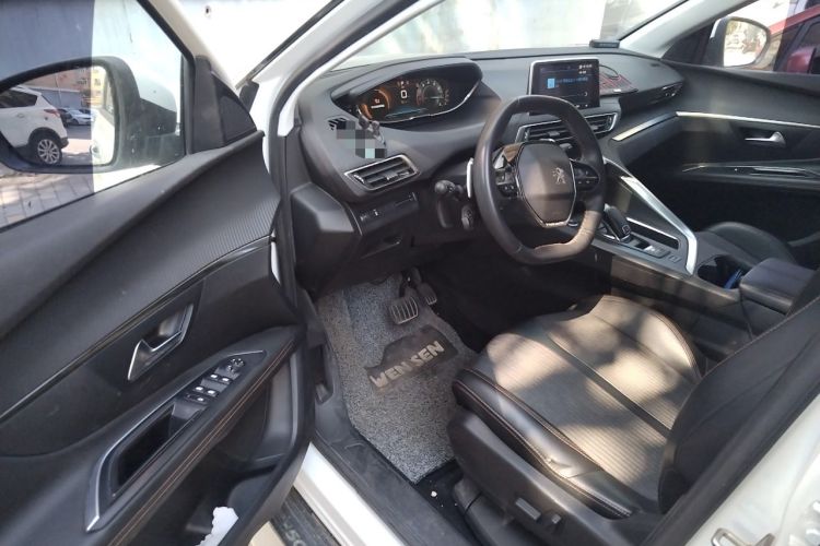 Used Peugeot 5008 2017 380THP 7-Seater Elite Edition Driver Seat