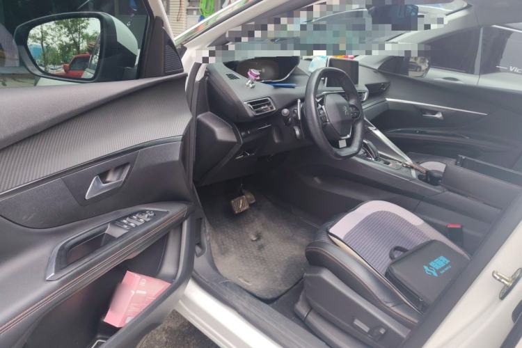 Used Peugeot 5008 2017 380THP 7-Seater Elite Edition Driver Seat