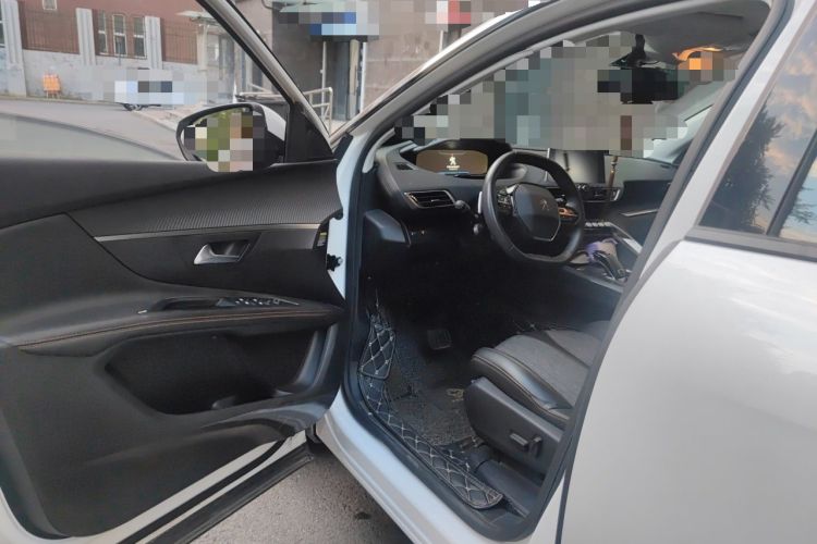 Used Peugeot 5008 2017 380THP 7-Seater Elite Edition Driver Seat