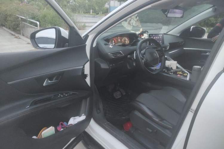 Used Peugeot 5008 2017 350THP 5-Seat Elite Edition Driver Seat