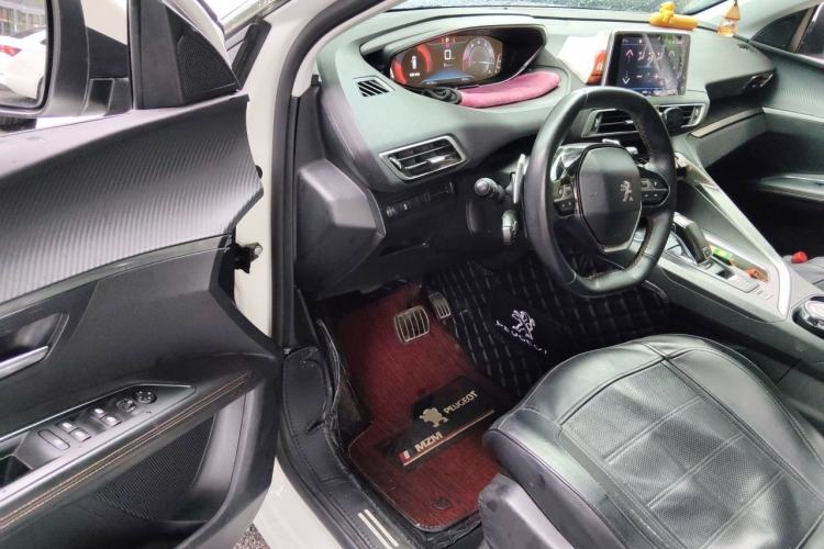 Used Peugeot 5008 2017 380THP 7-Seater Elite Edition Driver Seat