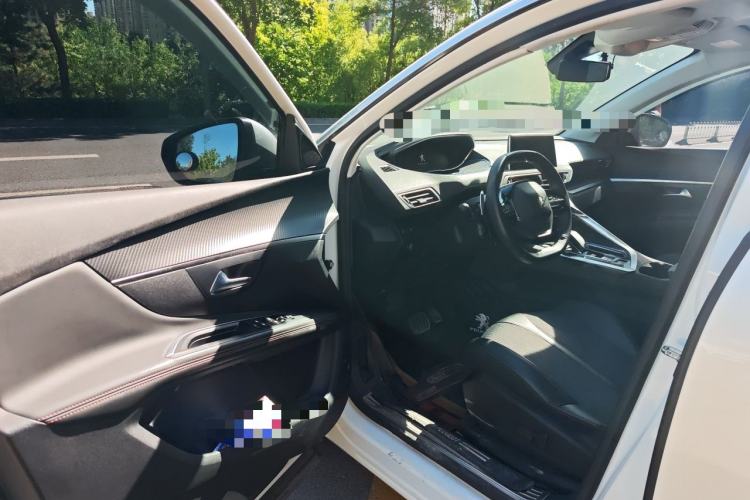Used Peugeot 5008 2017 380THP 7-Seater Elite Edition Driver Seat