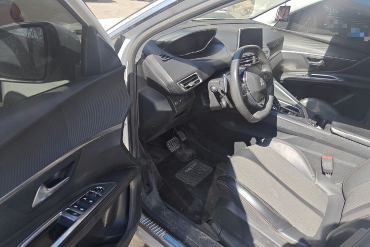Used Peugeot 5008 2017 380THP 7-Seater Elite Edition Driver Seat