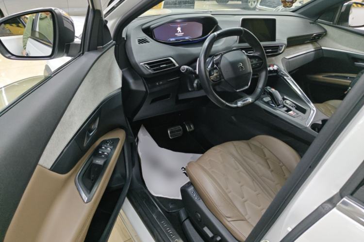 Used Peugeot 5008 2017 380THP 7-Seater Luxury GT Edition Driver Seat