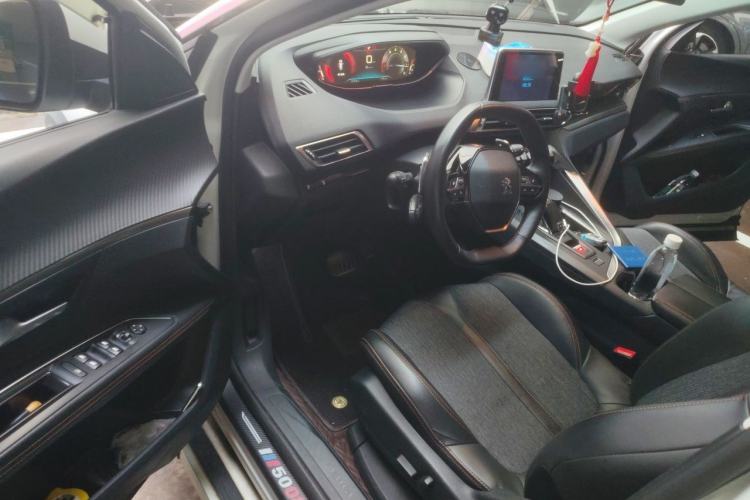 Used Peugeot 5008 2017 380THP 7-Seater Elite Edition Driver Seat