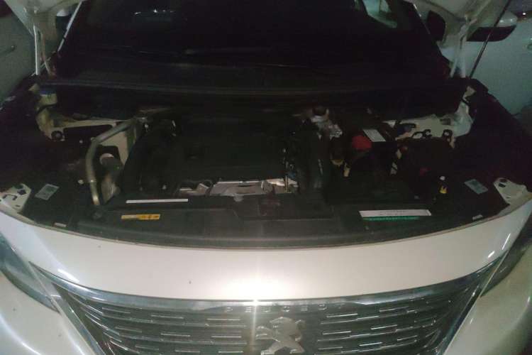 Used Peugeot 5008 2017 380THP 7-Seater Elite Edition Engine Bay
