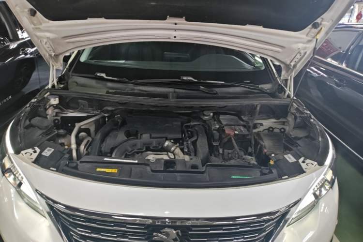 Used Peugeot 5008 2017 350THP 7-Seater Elite Edition Engine Bay