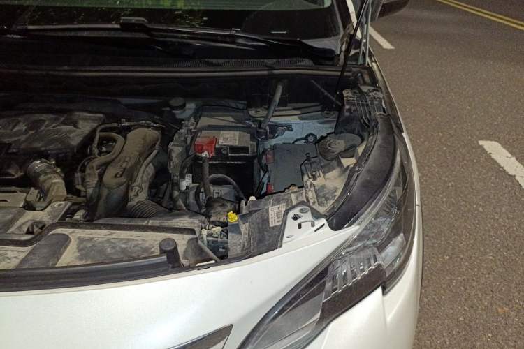 Used Peugeot 5008 2017 350THP 7-Seater Elite Edition Engine Bay Left