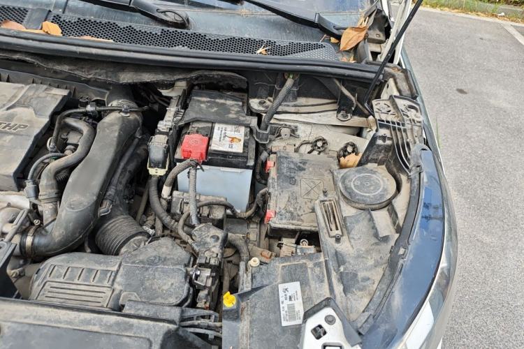 Used Peugeot 5008 2017 380THP 7-Seater Elite Edition Engine Bay Left