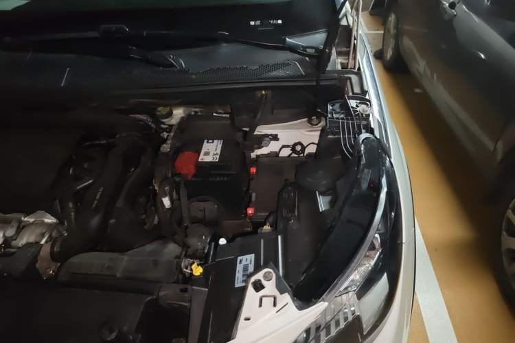 Used Peugeot 5008 2017 380THP 7-Seater Elite Edition Engine Bay Left