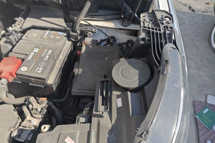 Used Peugeot 5008 2017 380THP 7-Seater Elite Edition Engine Bay Left