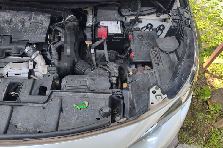 Used Peugeot 5008 2017 350THP 7-Seater Elite Edition Engine Bay Left