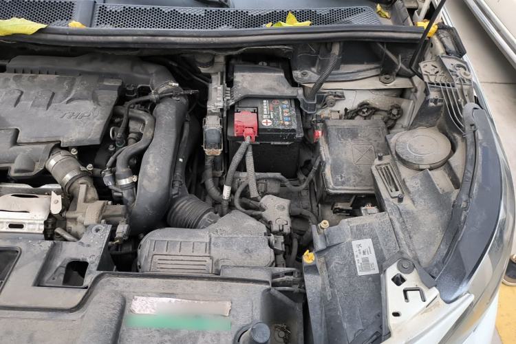 Used Peugeot 5008 2017 350THP 7-Seater Elite Edition Engine Bay Left
