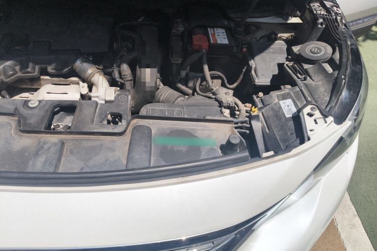 Used Peugeot 5008 2017 350THP 7-Seater Elite Edition Engine Bay Left