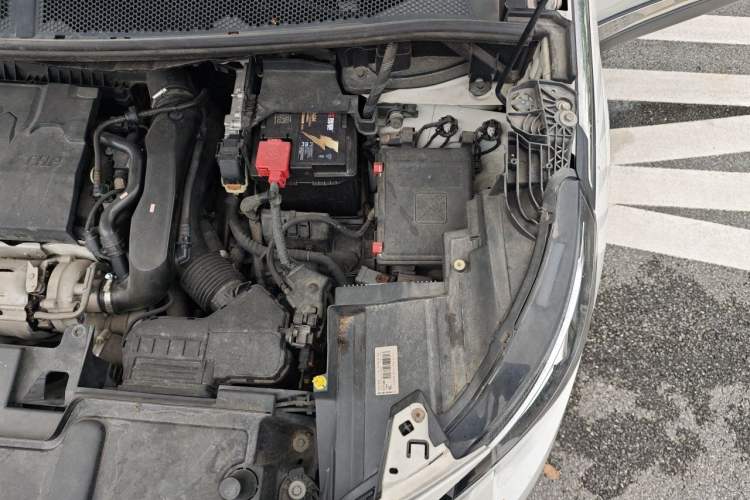 Used Peugeot 5008 2017 380THP 7-Seater Luxury GT Edition Engine Bay Left