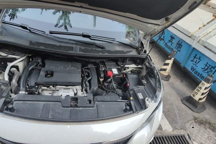 Used Peugeot 5008 2017 380THP 7-Seater Luxury GT Edition Engine Bay Left