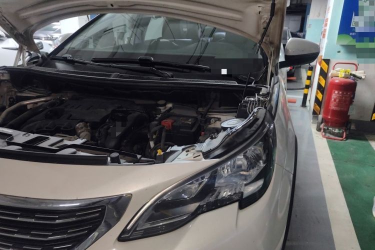 Used Peugeot 5008 2017 350THP 7-Seater Elite Edition Engine Bay Left