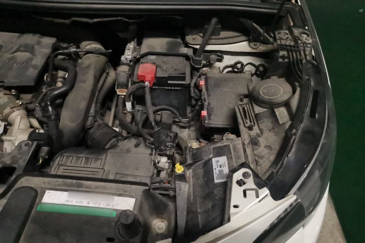 Used Peugeot 5008 2017 350THP 7-Seater Elite Edition Engine Bay Left
