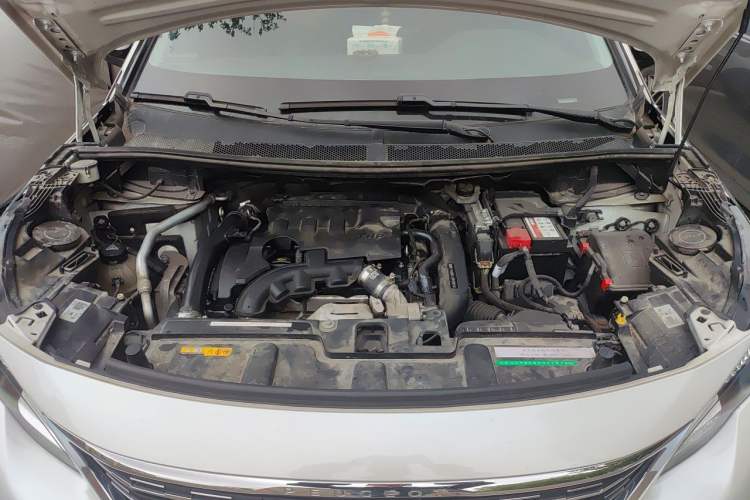 Used Peugeot 5008 2017 350THP 7-Seater Elite Edition Engine Bay