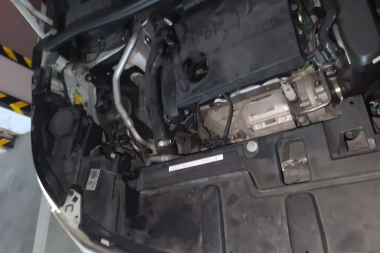 Used Peugeot 5008 2017 380THP 7-Seater Elite Edition Engine Bay Right