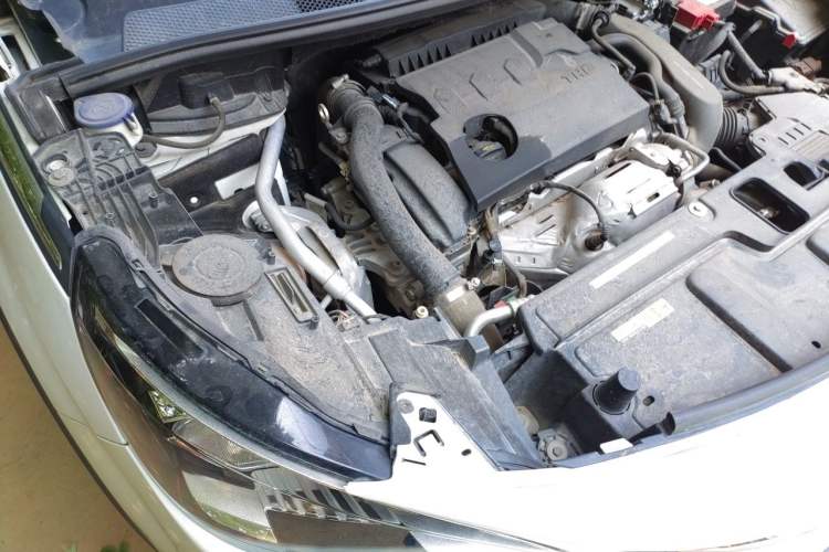 Used Peugeot 5008 2017 380THP 7-Seater Elite Edition Engine Bay Right