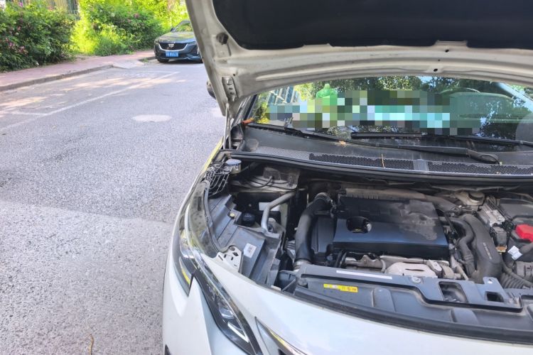 Used Peugeot 5008 2017 380THP 7-Seater Luxury GT Edition Engine Bay Right