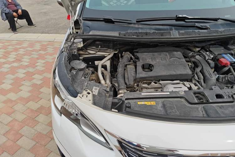 Used Peugeot 5008 2017 380THP 7-Seater Luxury Edition Engine Bay Right
