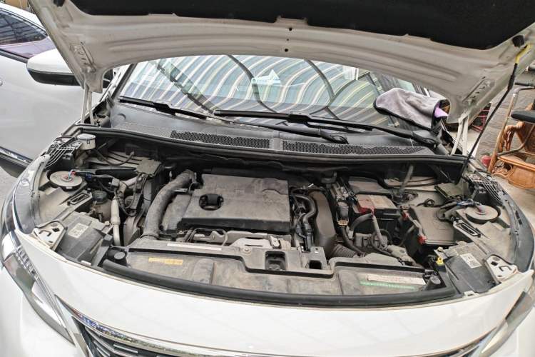 Used Peugeot 5008 2017 380THP 7-Seater Boundary-Free Edition Engine Bay