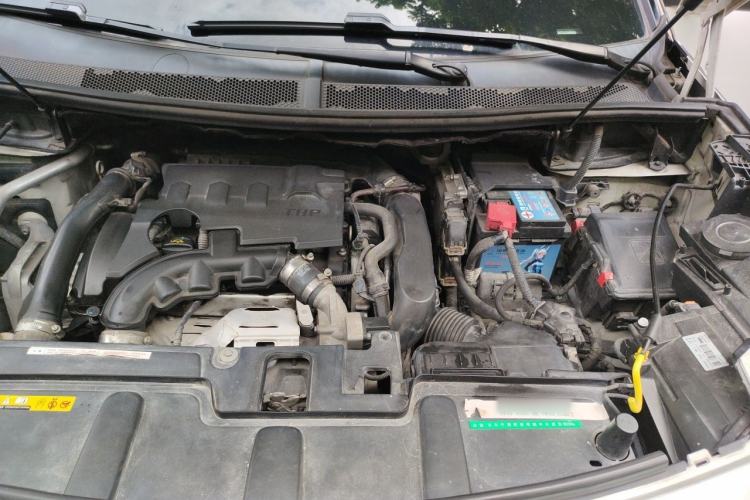 Used Peugeot 5008 2017 350THP 7-Seater Elite Edition Engine Bay