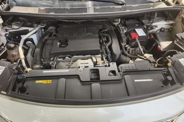 Used Peugeot 5008 2017 380THP 7-Seater Luxury Edition Engine Bay