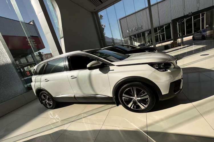Used Peugeot 5008 2017 380THP 7-Seater Elite Edition Exterior 2