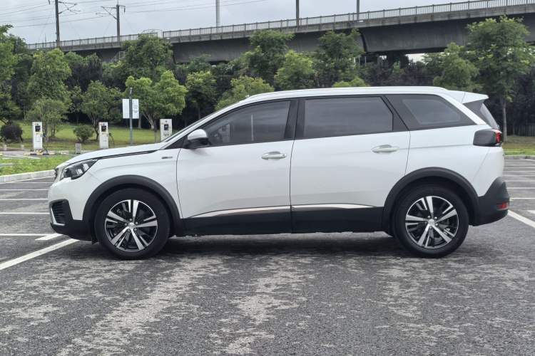 Used Peugeot 5008 2017 350THP 7-Seater Elite Edition Exterior 3