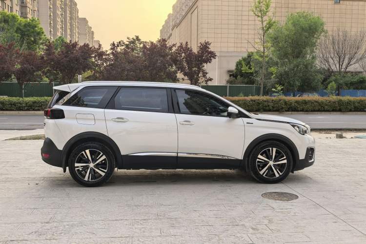 Used Peugeot 5008 2017 380THP 7-Seater Elite Edition Exterior 3