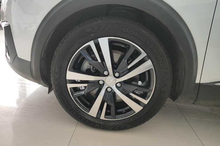 Used Peugeot 5008 2017 350THP 7-Seater Elite Edition Exterior 4