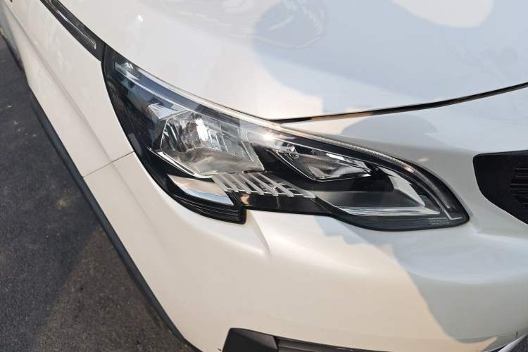 Used Peugeot 5008 2017 380THP 7-Seater Boundary-Free Edition Exterior 6