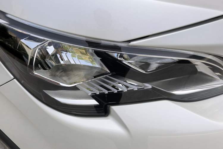 Used Peugeot 5008 2017 380THP 7-Seater Elite Edition Exterior 8