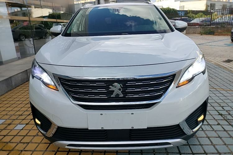 Used Peugeot 5008 2017 380THP 7-Seater Luxury Edition Front