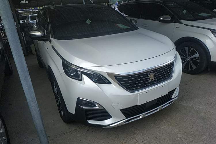Used Peugeot 5008 2017 380THP 7-Seater Luxury GT Edition Front Right 45 Deg