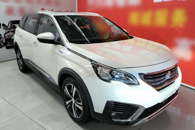 Used Peugeot 5008 2017 350THP 5-Seat Elite Edition Front Right 45 Deg