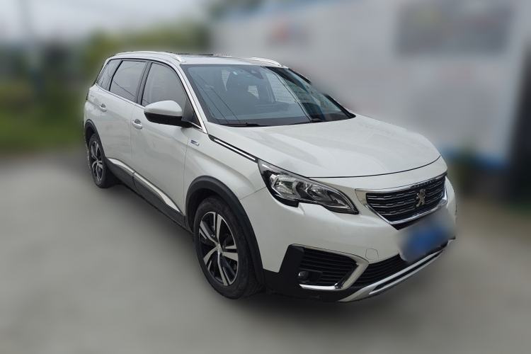 Used Peugeot 5008 2017 350THP 7-Seater Elite Edition Front Right 45 Deg