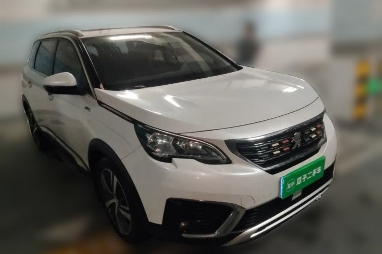 Used Peugeot 5008 2017 380THP 7-Seater Elite Edition Front Right 45 Deg