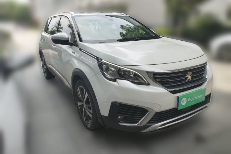 Used Peugeot 5008 2017 350THP 7-Seater Elite Edition Front Right 45 Deg