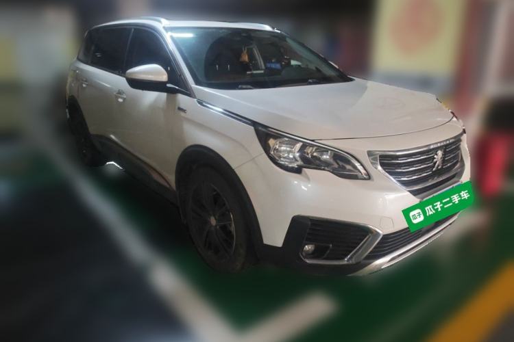 Used Peugeot 5008 2017 350THP 7-Seater Elite Edition Front Right 45 Deg