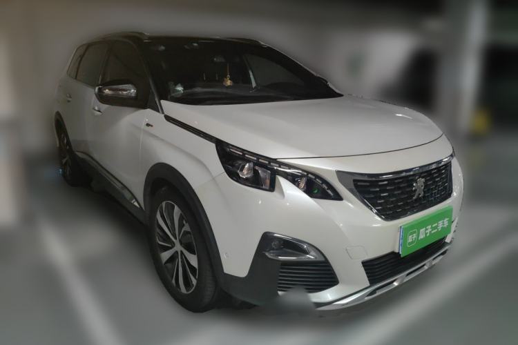 Used Peugeot 5008 2017 380THP 7-Seater Luxury GT Edition Front Right 45 Deg