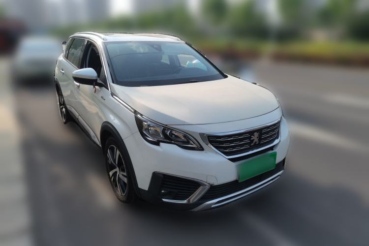 Used Peugeot 5008 2017 380THP 7-Seater Elite Edition Front Right 45 Deg