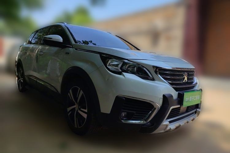 Used Peugeot 5008 2017 380THP 7-Seater Elite Edition Front Right 45 Deg